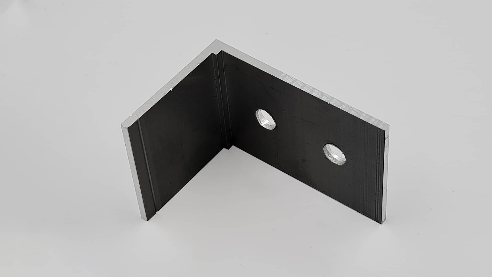 Klema końcowa dolna anodowana czarna z 2 otworami ECOMAR1ML Klema końcowa dolna anodowana czarna z 2 otworami ECOMAR1ML