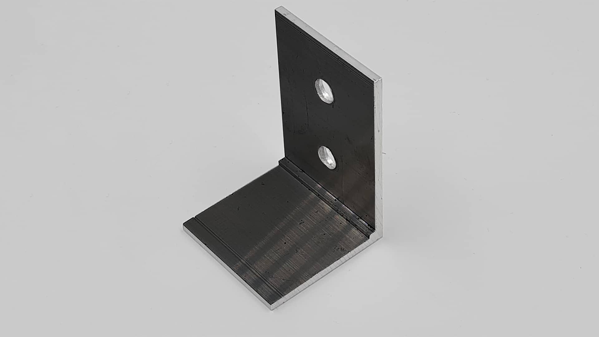 Klema końcowa dolna anodowana czarna z 2 otworami ECOMAR1ML Klema końcowa dolna anodowana czarna z 2 otworami ECOMAR1ML