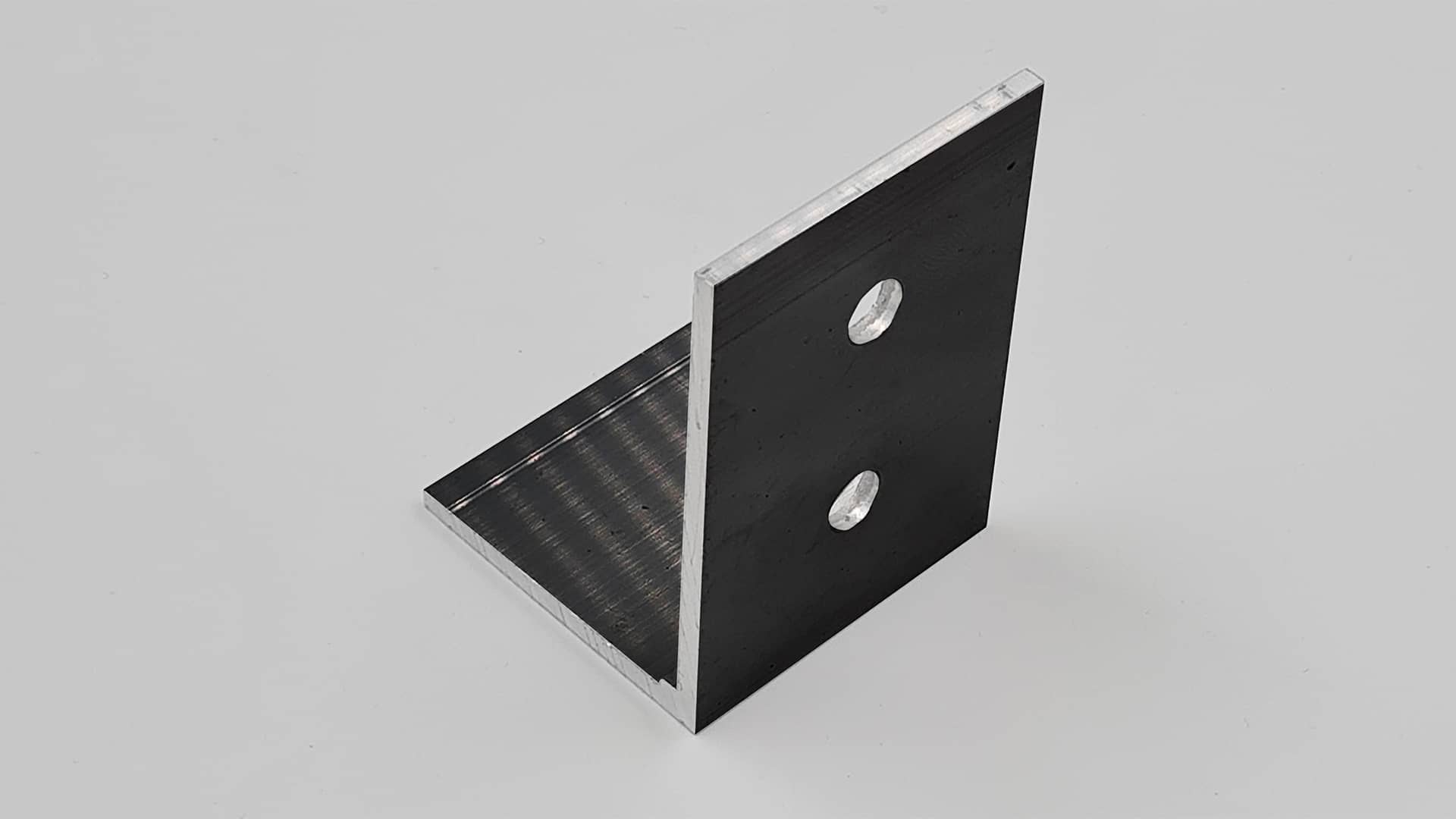 Klema końcowa dolna anodowana czarna z 2 otworami ECOMAR1ML Klema końcowa dolna anodowana czarna z 2 otworami ECOMAR1ML