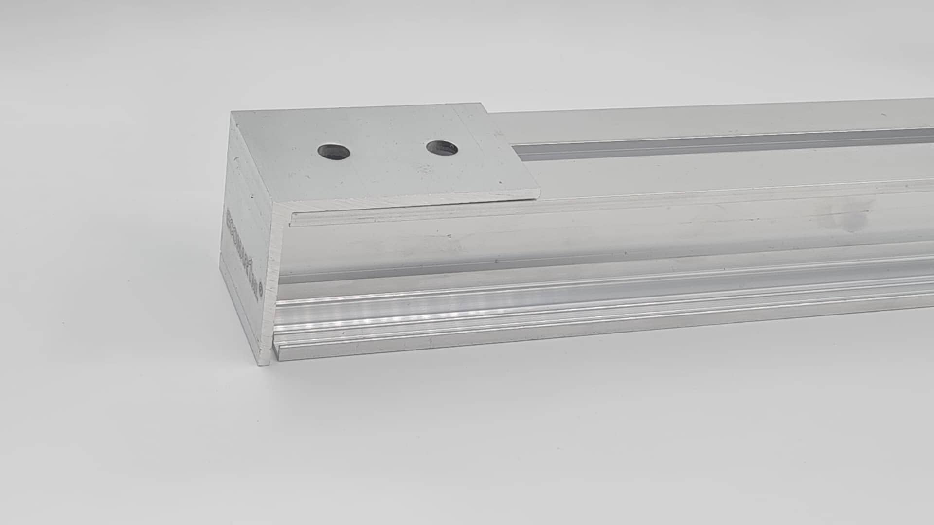 Klema końcowa dolna wzmocniona z 2 otworami ECOMAR1ML Klema końcowa dolna wzmocniona z 2 otworami ECOMAR1ML