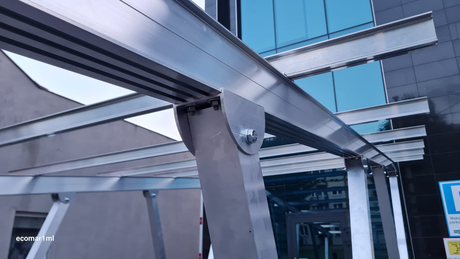 lacznik-dzwigara-z-noga-z-otworem 3