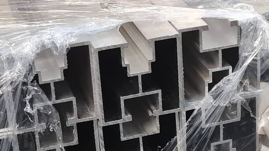 profil-do-montazu-paneli-fotowoltaicznych-ecomar1ml-2