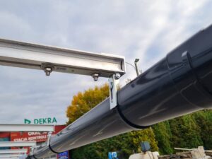 Uchwyt rynnowy stalowy 125